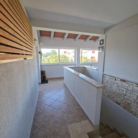 בית הארחה Martina Guest House-rooms 3*