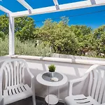 Martina Guest House-rooms Guest house