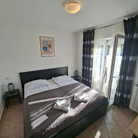 Martina Guest House-rooms Guest house 3*