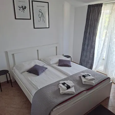 Martina Guest House-rooms 3* Porec