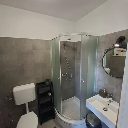 Martina Guest House-rooms 3* Porec