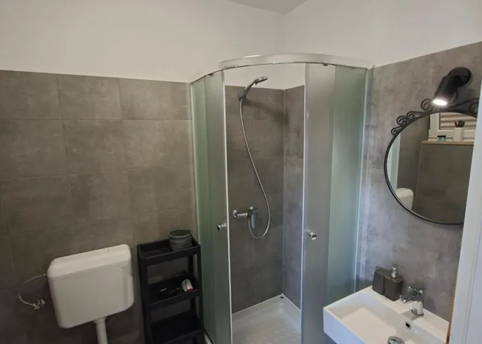 Martina Guest House-rooms 3* Пореч